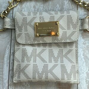 Michael Kors Mini Belt Bag‎ Cream
